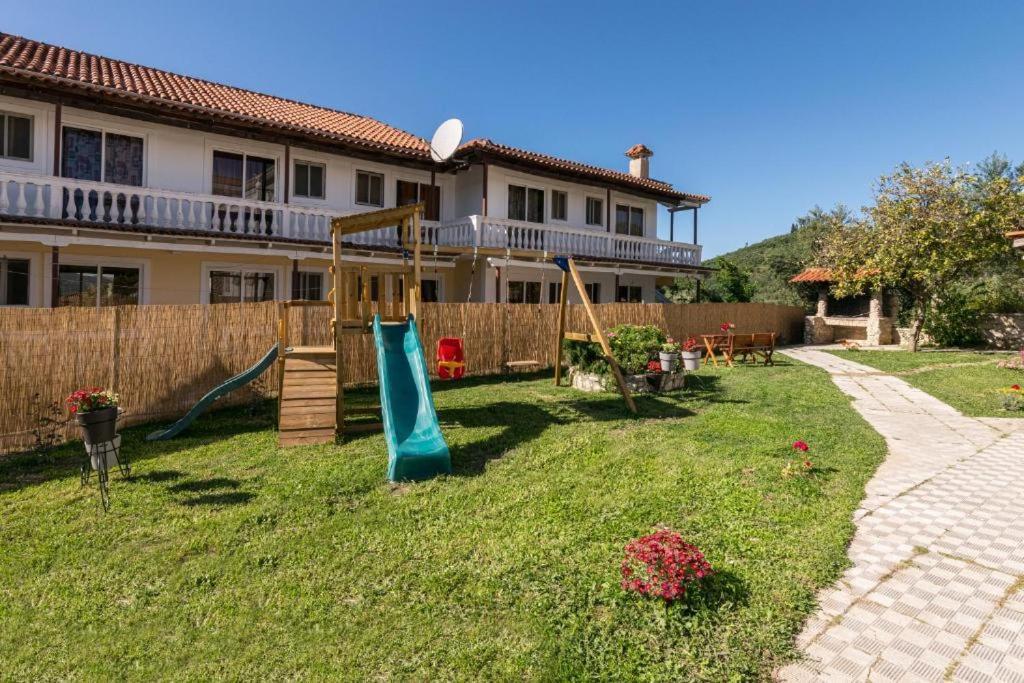 Galadriel Apartments Kato Yerakarion 외부 사진